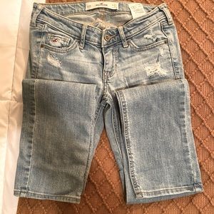 Hollister Size 00 Distressed Skinny Jeans